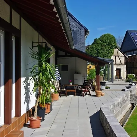 Mit Terrasse Und Garten דירה *