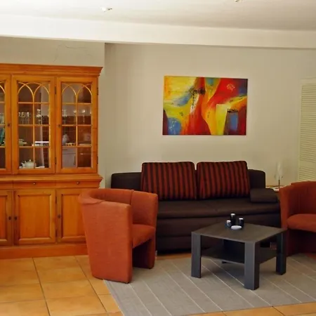 Apartment Mit Terrasse Und Garten *